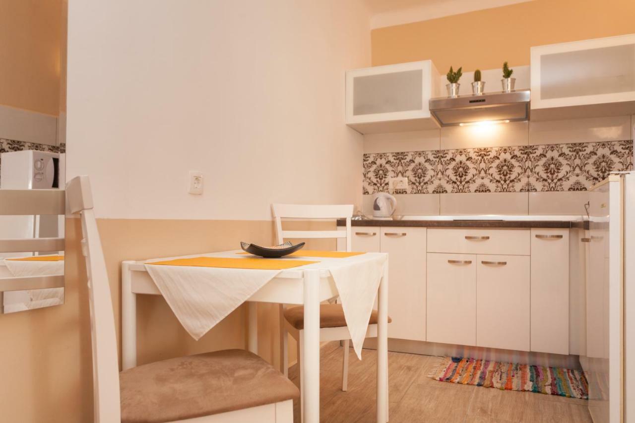 Nice Apartment In The City Center Rovinj Exterior photo