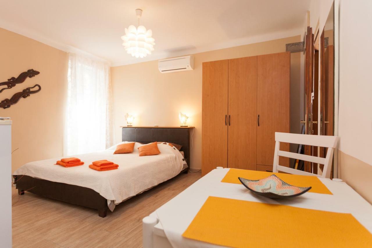 Nice Apartment In The City Center Rovinj Exterior photo