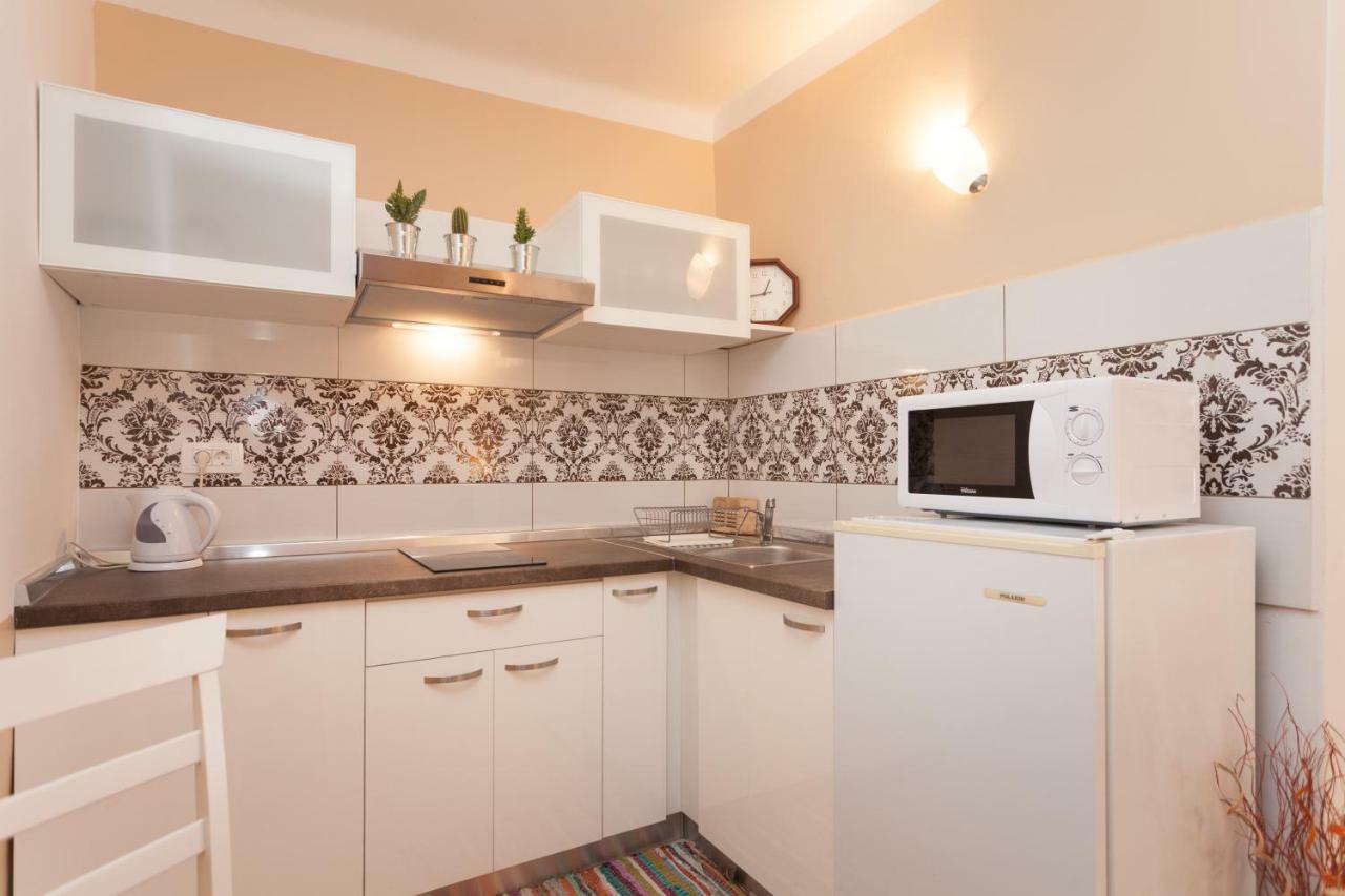 Nice Apartment In The City Center Rovinj Exterior photo